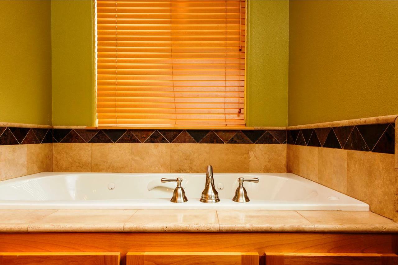 5-Star Luxury Tahoe Cabin! Great Location! Pool Table!Darts! Poker! Ping Pong! Games! South Lake Tahoe Exteriör bild