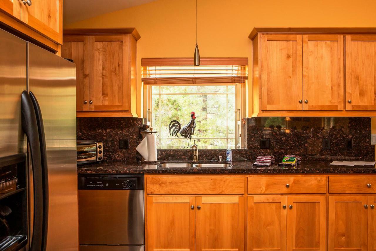 5-Star Luxury Tahoe Cabin! Great Location! Pool Table!Darts! Poker! Ping Pong! Games! South Lake Tahoe Exteriör bild