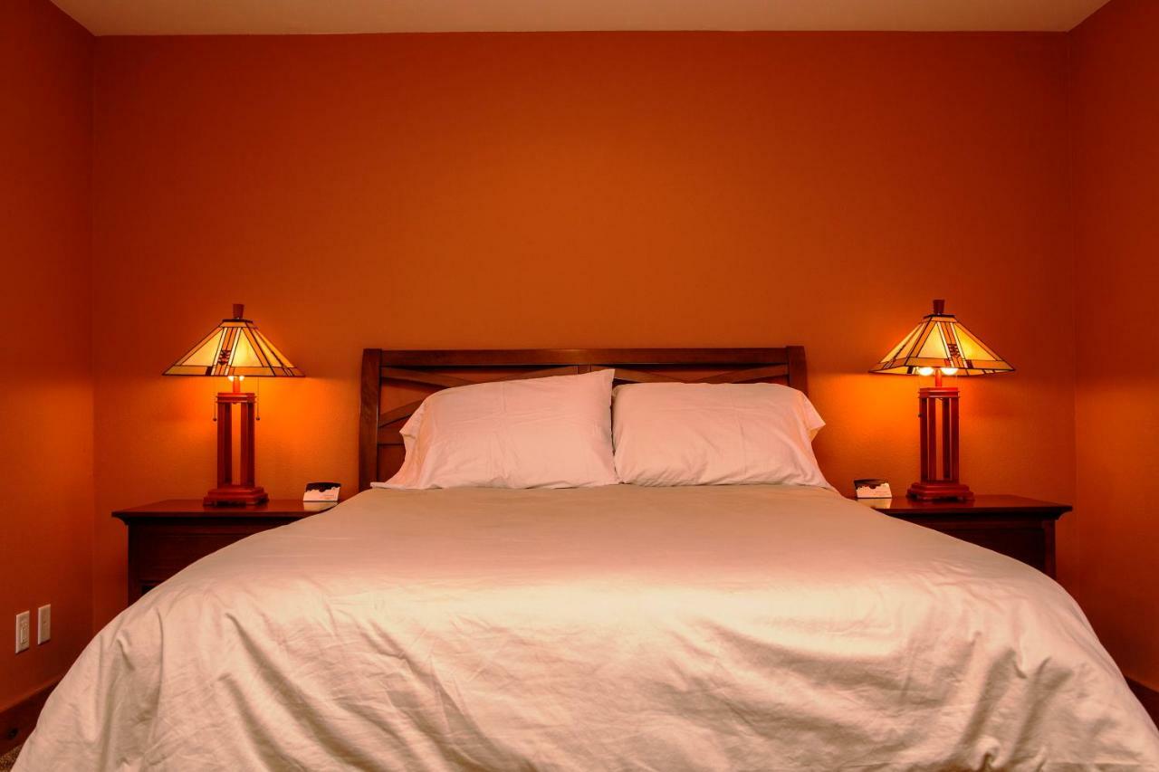 5-Star Luxury Tahoe Cabin! Great Location! Pool Table!Darts! Poker! Ping Pong! Games! South Lake Tahoe Exteriör bild